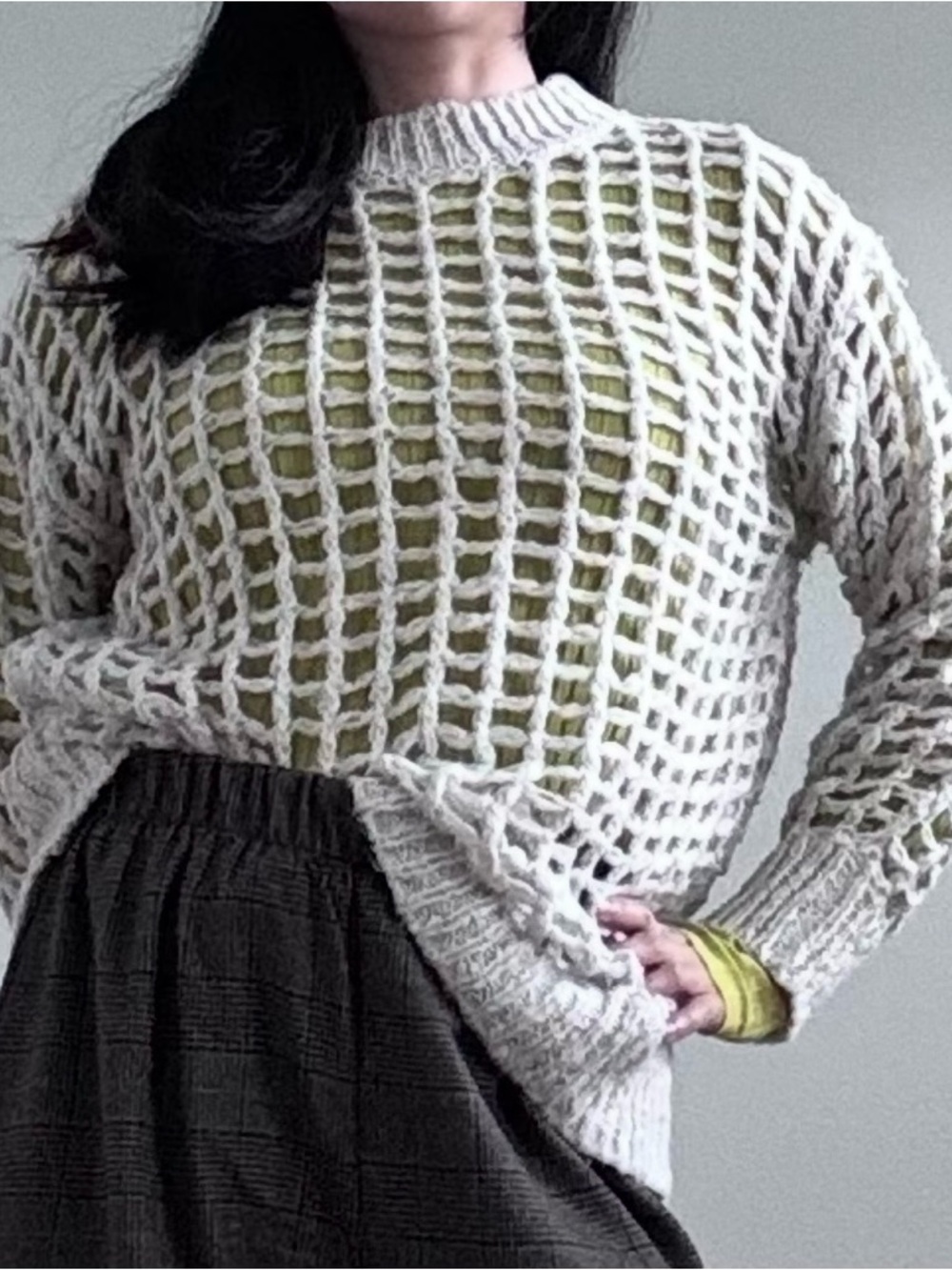 🦢 Urban Outfitters delicate cream open grid knit sweater XS 🦢